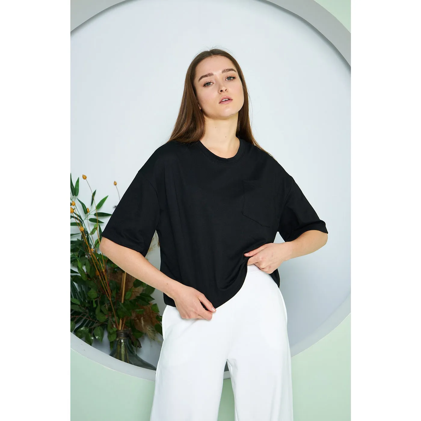 Black Oversized Cropped Tee